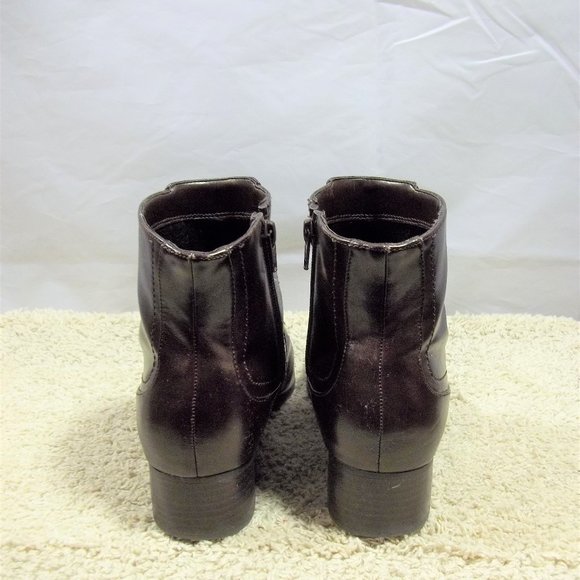 Predictions Womens Ankle Boots Booties Size 7.5W Zipper Small Heel Casual Brown - Picture 3 of 5